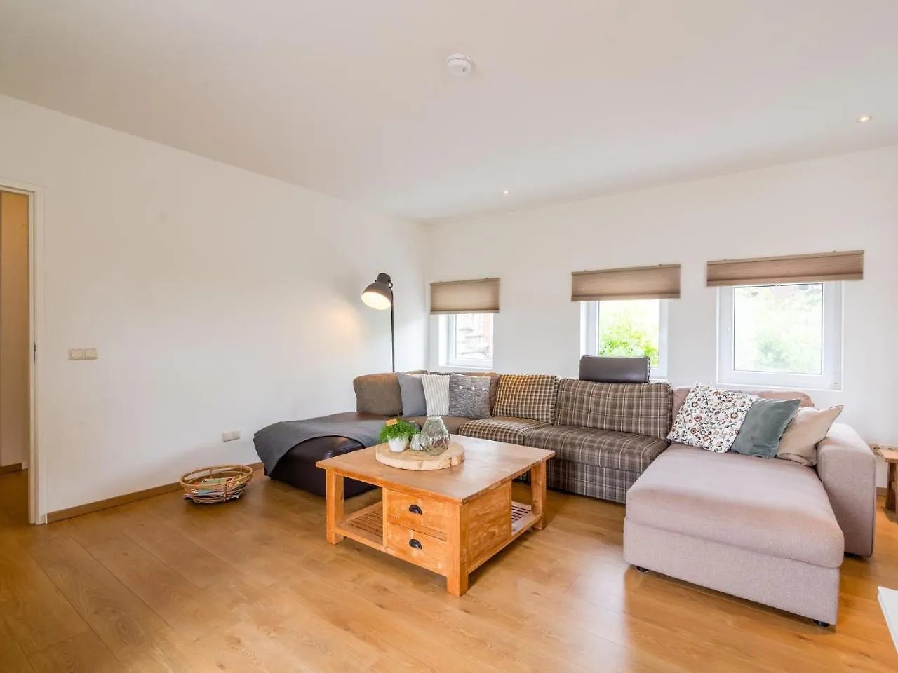 Beautifully Decorated And Spacious Apartment In The Heart Of South Limburg Schin op Geul